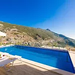Vila İslamlar 4 Bedroom Secluded With Private Pool Hot Tub Kalkan