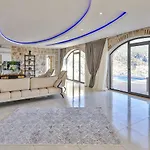 Vila İslamlar 4 Bedroom Secluded With Private Pool Hot Tub *