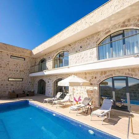 Vila İslamlar 4 Bedroom Secluded With Private Pool Hot Tub *