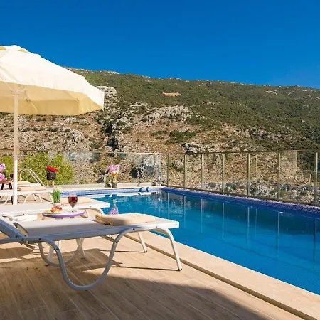 İslamlar 4 Bedroom Secluded With Private Pool Hot Tub Villa