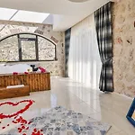 İslamlar 4 Bedroom Secluded With Private Pool Hot Tub كالكان