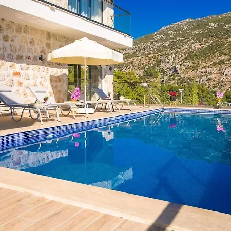 别墅 İslamlar 4 Bedroom Secluded With Private Pool Hot Tub 卡尔坎