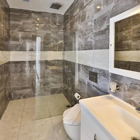 فيلة İslamlar 4 Bedroom Secluded With Private Pool Hot Tub *