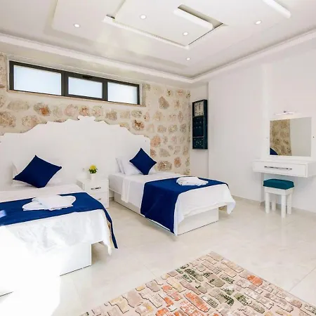 İslamlar 4 Bedroom Secluded With Private Pool Hot Tub كالكان