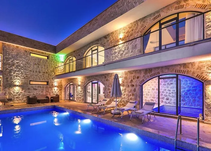 别墅 İslamlar 4 Bedroom Secluded With Private Pool Hot Tub *