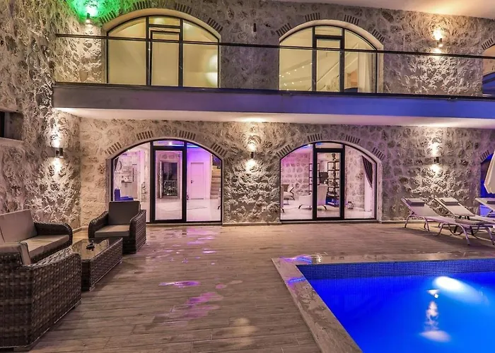 别墅 İslamlar 4 Bedroom Secluded With Private Pool Hot Tub