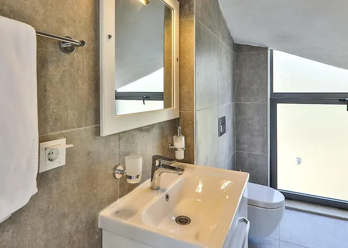 İslamlar 4 Bedroom Secluded With Private Pool Hot Tub 别墅 *